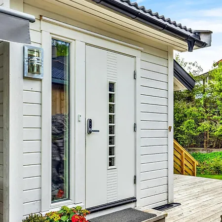 Villa House In Rotnes,